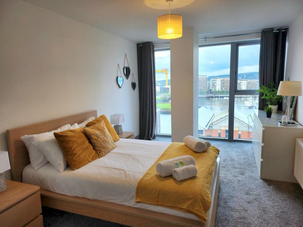 Pass The Keys Stunning Penthouse With Balcony Sunset Views Apartment Белфаст Екстериор снимка